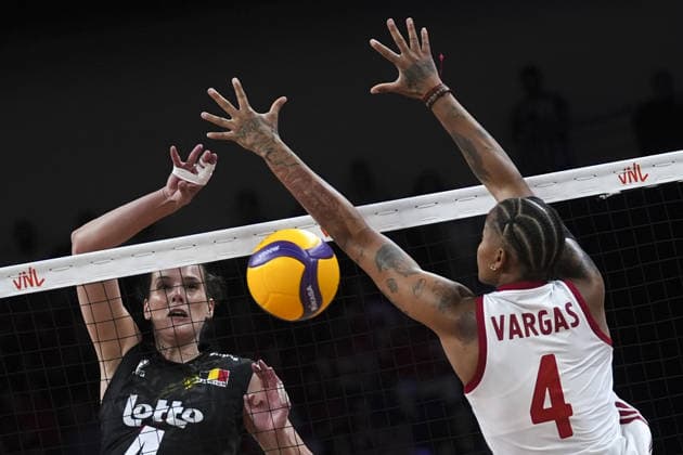 Turkiye v Belgium - FIVB Women s Volleyball Nations League ANKARA, TURKIYE - JUNE 17: Melissa Vargas (4) of Turkiye in action against Nathalie Lemmens (4) of Belgium during the 2026 FIVB Women s Volleyball Nations League match between Turkiye and Belgium at the Ankara Sports Hall, in Ankara, Turkiye, on June 17, 2026. Dilara Irem Sancar Anadolu Ankara Turkey. Editorial use only. Please get in touch for any other usage.  Copyright: x2026xAnadoluxDilaraxIremxSancarx
