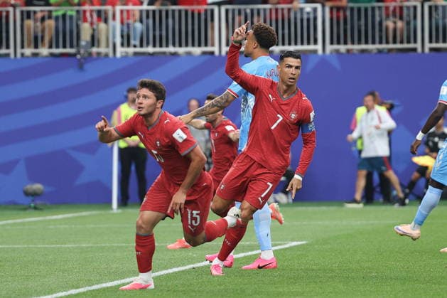FIFA World Cup, WM, Weltmeisterschaft, Fussball 2026 - Group K - Portugal vs DR Congo Joao Neves (L) of Portugal celebrates after scoring the 1-0 goal during the FIFA World Cup 2026 group stage match between Portugal and DR Congo, in Houston, Texas, USA, 17 June 2026. Houston United States  Copyright: xMIGUELxA.xLOPESx
