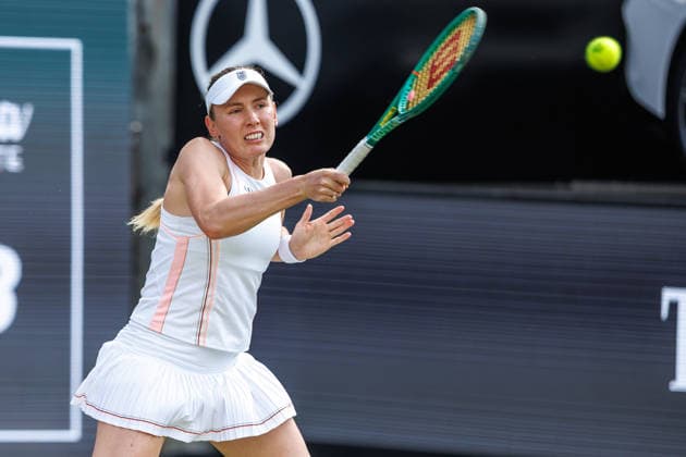 Berlin, 15.06.26, Tennis: VANDA Pharmaceuticals BERLIN TENNIS OPEN 2026 im Steffi-Graf-Stadion. Damen, Einzel. A. Sabalenka vs E. Alexandrova. E. Alexandrova retourniert einen Ball. VANDA Pharmaceuticals BERLIN TENNIS OPEN 2026