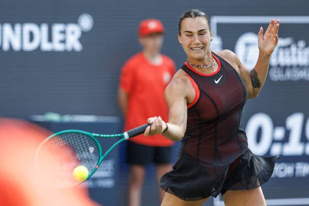 Berlin, 15.06.26, Tennis: VANDA Pharmaceuticals BERLIN TENNIS OPEN 2026 im Steffi-Graf-Stadion. Damen, Einzel. A. Sabalenka vs E. Alexandrova. A. Sabalenka retourniert einen Ball. VANDA Pharmaceuticals BERLIN TENNIS OPEN 2026