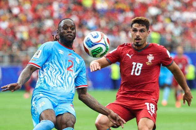 FIFA World Cup, WM, Weltmeisterschaft, Fussball 2026 - Group K - Portugal vs DR Congo Portugal player Pedro Neto (R) in action against DR Congo player Aaron Wan-Bissaka during the FIFA World Cup 2026 group stage match between Portugal and DR Congo, in Houston, Texas, USA, 17 June 2026. Houston United States  Copyright: xMIGUELxA.xLOPESx