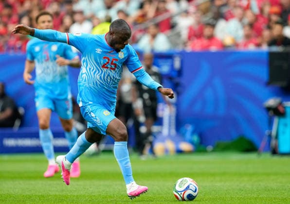Edo Kayembe (DR Kongo, 25) schiesst den Ball. USA, FIFA Weltmeisterschaft, Portugal vs DR Kongo, Houston, 17.06.2026 USA, FIFA Weltmeisterschaft, Portugal vs DR Kongo, Houston, 17.06.2026 Houston
