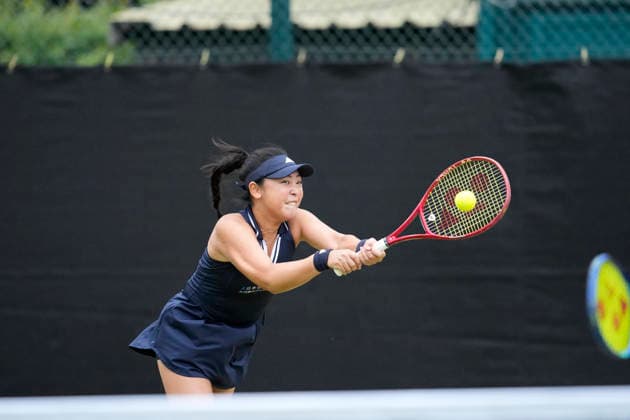 Lexus Nottingham Open - Day Three Eri Hozumi of Japan competes during the Round of 16 doubles match at the 2026 Lexus Nottingham Open Women s tennis tournament at the Nottingham Tennis Centre in Nottingham, England, on June 17, 2026. London Great Britain United Kingdom  Copyright: xOwenxHammondx originalFilename:hammond-2026lexu260617_npgKm.jpg