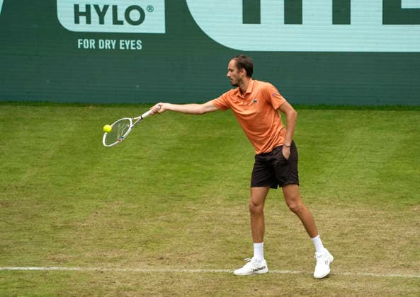 photo : Daniil Medvedevgewinnt in 2 Sätzen Tennis-Turnier Terra Wortmann Cup im Gerry Weber Sportpark in Halle Westfalen am Mi. 17.06.2026