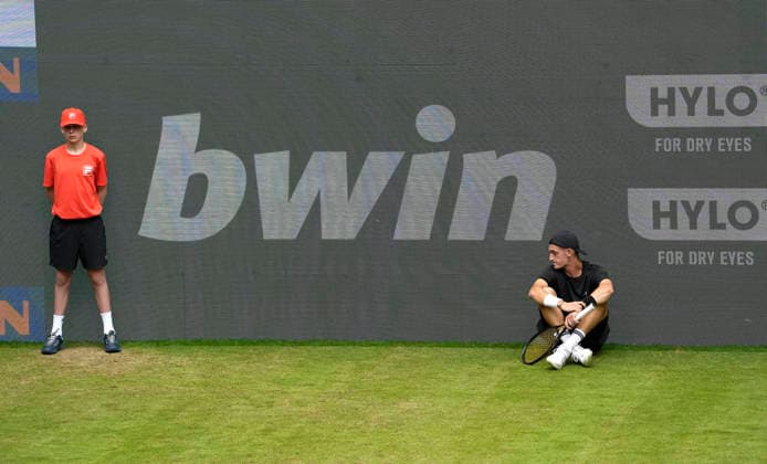 photo : Terence ATMANE (FRA) verliert in 2 Sätzen gegen Medvedev Tennis-Turnier Terra Wortmann Cup im Gerry Weber Sportpark in Halle Westfalen am Mi. 17.06.2026