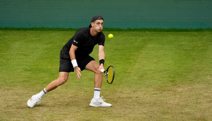 photo : Terence ATMANE (FRA) verliert in 2 Sätzen gegen Medvedev Tennis-Turnier Terra Wortmann Cup im Gerry Weber Sportpark in Halle Westfalen am Mi. 17.06.2026