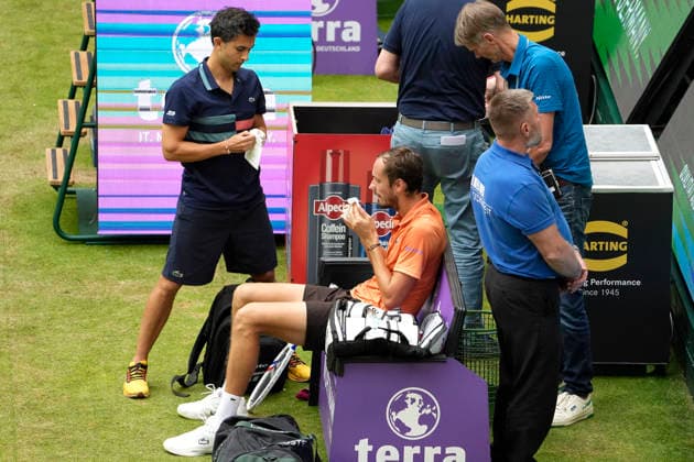 photo : Daniil Medvedev nimmt eine verletzungsbedingte Auszeit Tennis-Turnier Terra Wortmann Cup im Gerry Weber Sportpark in Halle Westfalen am Mi. 17.06.2026