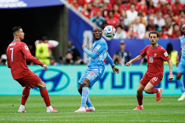 Cristiano Ronaldo, Edo Kayembe and Bernardo Silva seen during FIFA World Cup, WM, Weltmeisterschaft, Fussball 2026 game between national teams of Portugal and DR Congo (Grzegorz Wajda Ball Raw Images) Arlington Dallas Stadium USA Copyright: xGrzegorzxWajdax grzegorzwajda_portugal_drcongo_25226_4-19