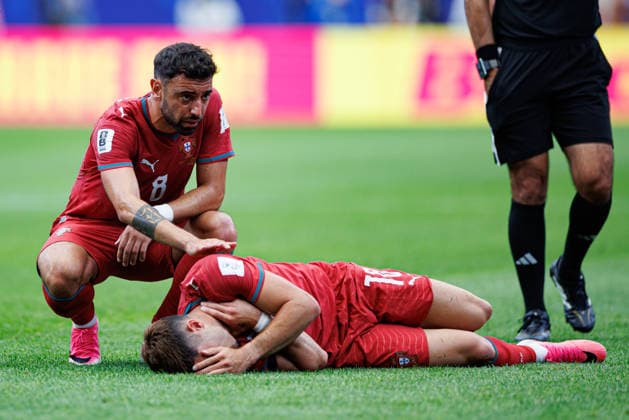 Bruno Fernandes and Pedr Neto seen during FIFA World Cup, WM, Weltmeisterschaft, Fussball 2026 game between national teams of Portugal and DR Congo (Grzegorz Wajda Ball Raw Images) Arlington Dallas Stadium USA Copyright: xGrzegorzxWajdax grzegorzwajda_portugal_drcongo_25226_4-16