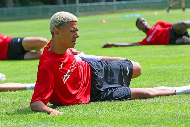 Bild: Colin Kroll-Thiel ---Trainingsauftakt des Greifswalder FC Regionalliga Nordost 17.06.2026 in Greifswald