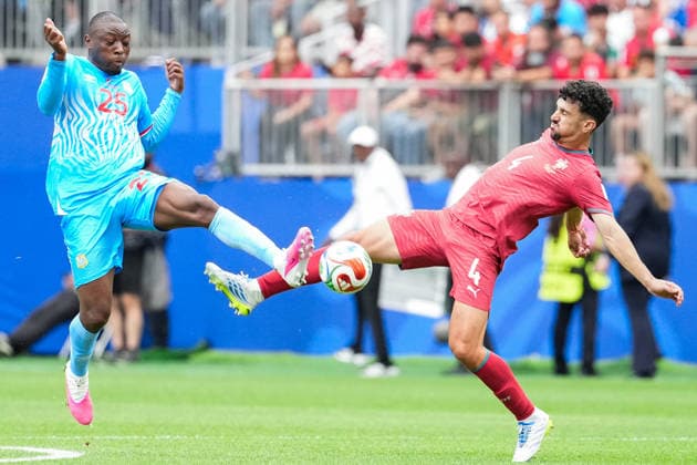 Edo Kayembe of Congo DR (L) and Tomas Araujo of Portugal (R) fight for possession during a FIFA Men’s World Cup 2026 Group Stage football match between Portugal and Congo DR at Houston Stadium, in Kansas City on June 17th 2026 (Photo by Alexandra Fechete SPP)  Copyright: xAlexandraxFechete SPPx Sportspressphoto_SPR168680