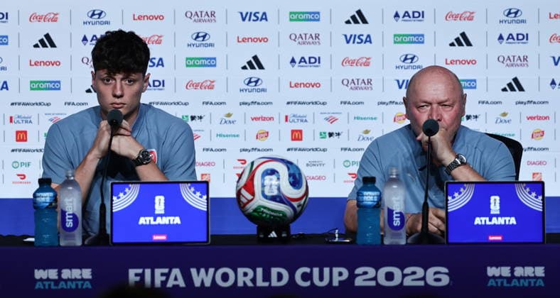 FIFA World Cup, WM, Weltmeisterschaft, Fussball 2026 - Czechia press conference, PK, Pressekonferenz Head coach of Czechia Miroslav Koubek (R) and player Ladislav Krejci (L) attend a press conference in Atlanta, Georgia, USA, 17 June 2026. Czechia will face South Africa on 18 June in a FIFA World Cup 2026 group A match. ATLANTA United States  Copyright: xRONALDxWITTEKx