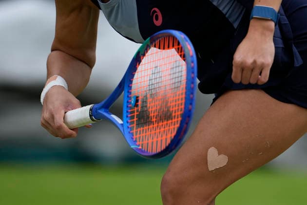 Lexus Nottingham Open - Day Three Aldila Sutjiadi of Indonesia competes during the round of 16 doubles match at the 2026 Lexus Nottingham Open Women s tennis tournament at the Nottingham Tennis Centre in Nottingham, England, on June 17, 2026. London Great Britain United Kingdom  Copyright: xOwenxHammondx originalFilename:hammond-2026lexu260617_npUeg.jpg