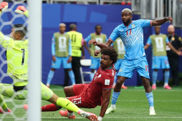 HOUSTON, TX - JUNE 17: Cedric Bakambu 17 of DR Congo watches his shot go just wide in front of Renato Veiga 13 of Portugal and Diego Costa 1 of Portugal during the FIFA World Cup, WM, Weltmeisterschaft, Fussball 2026 Group K match between Portugal and Congo DR on June 17, 2026, at Houston Stadium in Houston, Texas. (Photo by David Buono Icon Sportswire) SOCCER: JUN 17 FIFA World Cup 26 Group K - Portugal vs Congo DR EDITORIAL USE ONLY Icon260617046