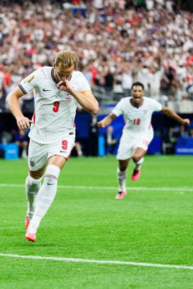 260617 Harry Kane of England celebrates scoring 1-0 on a penalty kick during the FIFA World Cup, WM, Weltmeisterschaft, Fussball 2026 football match between England and Croatia on June 17, 2026 in Dallas. Photo: Joel Marklund BILDBYRAN kod JM JM0826 bbeng fotboll football soccer fotball vm fotbolls-vm fotball-vm fotbolls-vm 2026 fifa world cup 2026 england kroatien croatia jubel