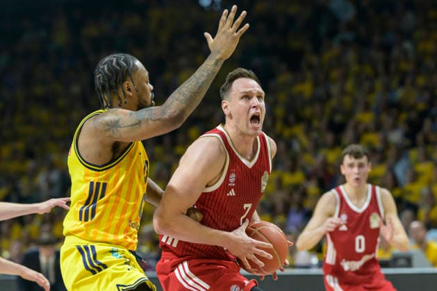 im Bild v.l.: Johannes Voigtmann (FCB 7), GER, Berlin, Basketball, Alba Berlin vs FC Bayern Basketball, Albatrosse, Finalspiel 3 um die Deutsche Meisterschaft, in der Max-Schmeling-Halle, 17.06.2026,