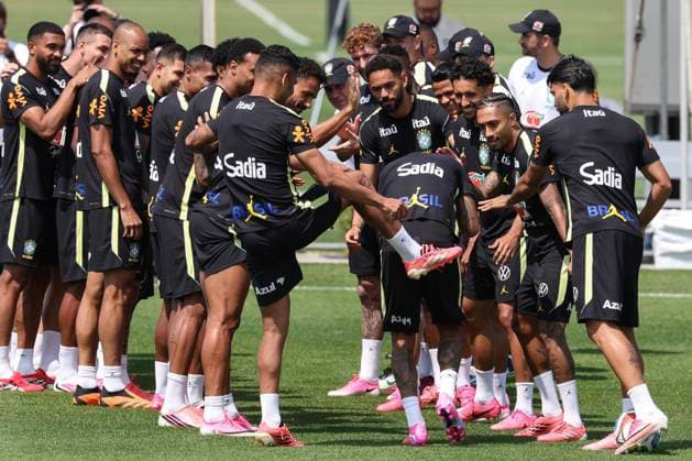 Players of Brazil joke during a training session at Columbia Park as part of the FIFA World Cup, WM, Weltmeisterschaft, Fussball 2026 in Morristown, New Jersey, USA, 17 June 2025. FIFA World Cup 2026 - Brazil tranining session !ACHTUNG: NUR REDAKTIONELLE NUTZUNG!  Copyright: xSebastiaoxMoreirax GR3419 20260617-55020627519_1
