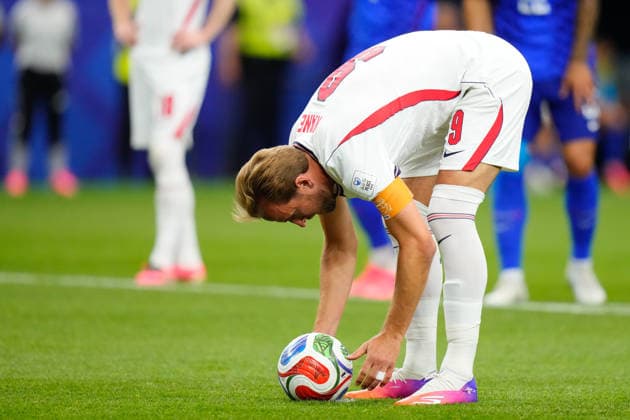 June 17, 2026, Arlington, Texas, United States: Harry Kane of England in action during the FIFA World Cup, WM, Weltmeisterschaft, Fussball 2026 Group L match between England and Croatia at Dallas Stadium on June 17, 2026 in Arlington, Texas. Arlington United States - ZUMAa181 20260617_zaa_a181_036 Copyright: xJosexBretonx