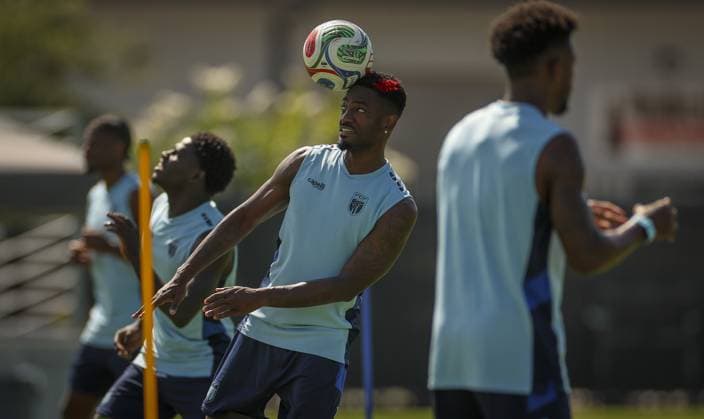 June 17, 2026, Tampa, Florida, USA: Cape Verde defender Stopira heads the ball during practice Wednesday, June 17, 2026 in Tampa. Tampa USA - ZUMAs70_ 0859404460st Copyright: xChrisxUrsox