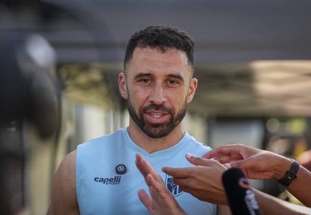 June 17, 2026, Tampa, Florida, USA: Cape Verde defender Roberto Lopes speaks to reporters just prior to practice Wednesday, June 17, 2026 in Tampa. Tampa USA - ZUMAs70_ 0859404487st Copyright: xChrisxUrsox