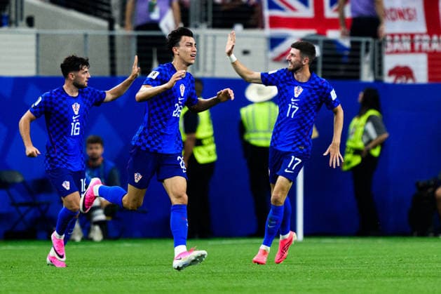 260617 Martin Baturina, Petar Musa and Petar Sucic of Croatia celebrate scoring 2-2 during the FIFA World Cup, WM, Weltmeisterschaft, Fussball 2026 football match between England and Croatia on June 17, 2026 in Dallas. Photo: Joel Marklund BILDBYRAN kod JM JM0826 bbeng fotboll football soccer fotball vm fotbolls-vm fotball-vm fotbolls-vm 2026 fifa world cup 2026 england kroatien croatia jubel