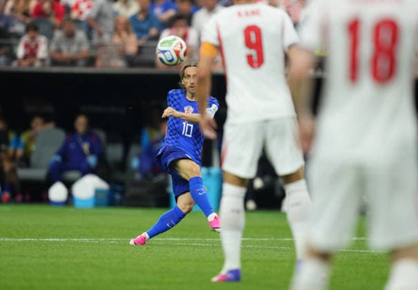 Luka Modric (Croatia) controls the ball during England and Croatia, Group L FIFA World Cup, WM, Weltmeisterschaft, Fussball 2026, Dallas Stadium, Arlington, United States on June 17, 2026. Thor Wegner DeFodi Images. (Photo by DeFodi Images) -