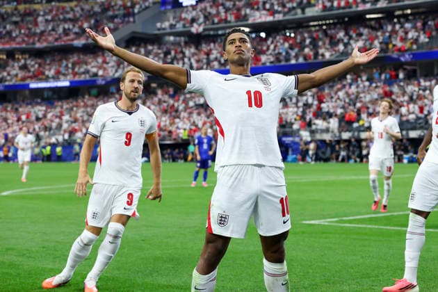 England v Croatia, FIFA World Cup, WM, Weltmeisterschaft, Fussball 2026 England midfielder Jude Bellingham (10) scores a GOAL 3-2 and celebrates during the England v Croatia FIFA WORLD CUP 2026 Group L match at Dallas Stadium, Arlington, United States on 17 June 2026 Credit: Phil Duncan Every Second Media Editorial use only. All images are copyright Every Second Media Limited. No images may be reproduced without prior permission. Copyright: xIMAGO EveryxSecondxMediax ESM-2042-0037 PhilxDuncanx xEveryxSecondxMediax