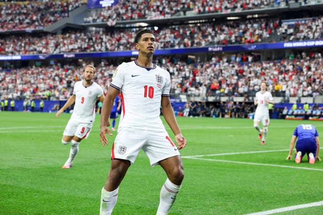 England v Croatia, FIFA World Cup, WM, Weltmeisterschaft, Fussball 2026 England midfielder Jude Bellingham (10) scores a GOAL 3-2 and celebrates during the England v Croatia FIFA WORLD CUP 2026 Group L match at Dallas Stadium, Arlington, United States on 17 June 2026 Credit: Phil Duncan Every Second Media Editorial use only. All images are copyright Every Second Media Limited. No images may be reproduced without prior permission. Copyright: xIMAGO EveryxSecondxMediax ESM-2042-0042 PhilxDuncanx xEveryxSecondxMediax