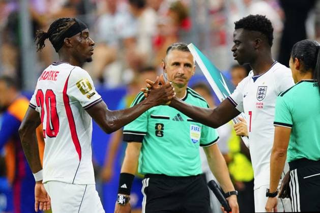 Noni Madueke and Bukayo Saka of England England v Croatia, 2026 FIFA World Cup, WM, Weltmeisterschaft, Fussball Group L, Football, Dallas Stadium, Arlington, Texas, USA - 17 Jun 2026Arlington Dallas Stadium Texas (TX) United States of America EDITORIAL USE ONLY No use with unauthorised audio, video, data, fixture lists, club league logos or live services. Online in-match use limited to 120 images, no video emulation. No use in betting, games or single club league player publications.  Copyright: xJavierxGarcia Shutterstockx 16928920dm