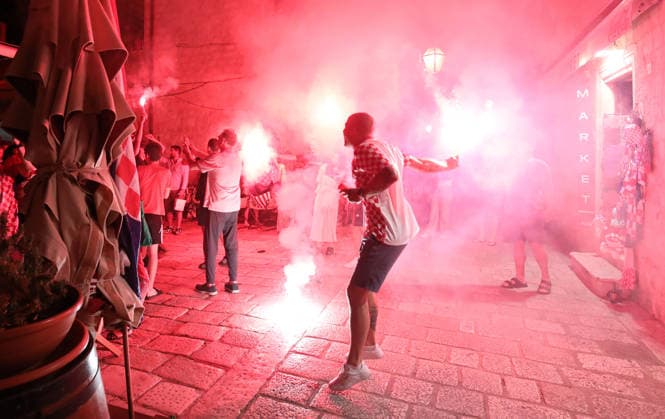 260617_PXL_fans world cup 2026 Fan atmosphere while watching the match between Croatia and England at Stradun street, in Dubrovnik, Croatia, on June 17, 2026. Grgo Jelavic PIXSELL  GrgoxJelavic PIXSELL
