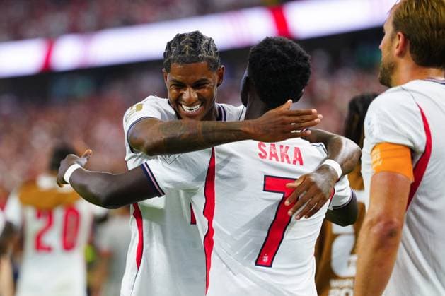 Marcus Rashford celebrates with Bukayo Saka after scoring for England England v Croatia, 2026 FIFA World Cup, WM, Weltmeisterschaft, Fussball Group L, Football, Dallas Stadium, Arlington, Texas, USA - 17 Jun 2026Arlington Dallas Stadium Texas (TX) United States of America EDITORIAL USE ONLY No use with unauthorised audio, video, data, fixture lists, club league logos or live services. Online in-match use limited to 120 images, no video emulation. No use in betting, games or single club league player publications.  Copyright: xJavierxGarcia Shutterstockx 16928920eb