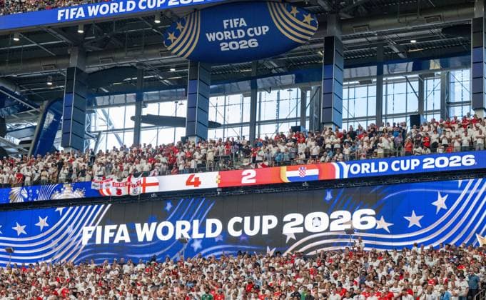 Fußball, Herren, FIFA World Cup, WM, Weltmeisterschaft, Fussball 2026 in Mexiko, Kanada und USA, Spiel in Dallas (Gruppe L, 1. Spieltag), England - Kroatien, Anzeigetafel mit 4:2-Endstand, 17.06. 2026,