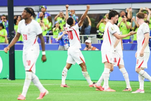RECORD DATE NOT STATED FIFA World Cup, WM, Weltmeisterschaft, Fussball 2026 - Group L - England v Croatia Jude Bellingham player of England celebrates his goal with teammates during the match between England and Croatia in the first round of Group L of the 2026 FIFA World Cup group stage at Dallas Stadium, in Texas, United States, on Wednesday, June 17, 2026.(Foto: William Volcov Brazil Photo Press IMAGO) Sports Arlington TX United States of America Copyright: xWILLIAMxVOLCOVx