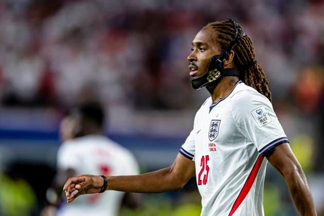 DALLAS - Djed Spence of England wears a special mask during the 2026 World Cup at AT&T Stadium on June 17, 2026, in Dallas, United States. (Photo by Stefan Koops EYE4IMAGES DeFodi Images) -