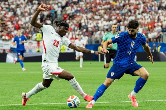 Noni Madueke of England (L) and Josko Gvardiol of Croatia (R) fight for possession during a FIFA Men’s World Cup 2026 Group Stage football match between England and Croatia at Dallas Stadium, in Arlington on June 17th 2026 (Photo by Richard Callis SPP)  Copyright: xRichardxCallis SPPx Sportspressphoto_SPR169094