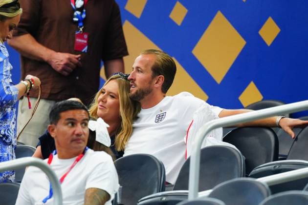 Harry Kane of England after the match with wife Kate England v Croatia, 2026 FIFA World Cup, WM, Weltmeisterschaft, Fussball Group L, Football, Dallas Stadium, Arlington, Texas, USA - 17 Jun 2026Arlington Dallas Stadium Texas (TX) United States of America EDITORIAL USE ONLY No use with unauthorised audio, video, data, fixture lists, club league logos or live services. Online in-match use limited to 120 images, no video emulation. No use in betting, games or single club league player publications.  Copyright: xJavierxGarcia Shutterstockx 16928920fm