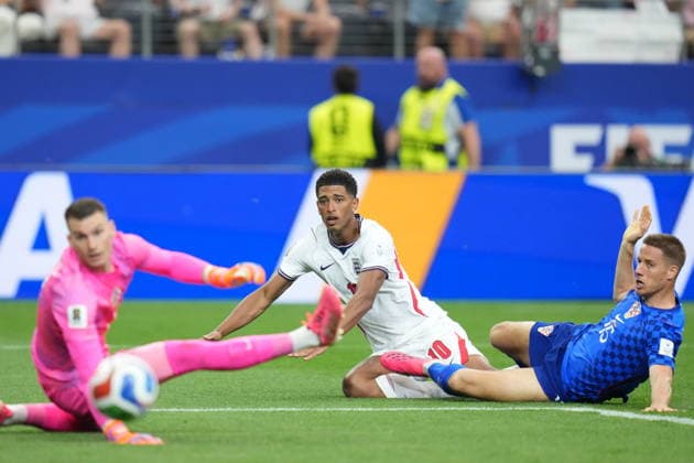 FIFA World Cup, WM, Weltmeisterschaft, Fussball 2026 - Group L - England vs Croatia epaselect Jude Bellingham of England (C) scores the 3-2 goal during the FIFA World Cup 2026 group stage match England against Croatia, in Dallas, Texas, USA, 17 June 2026. DALLAS United States  Copyright: xJEFFREYxMCWHORTERx