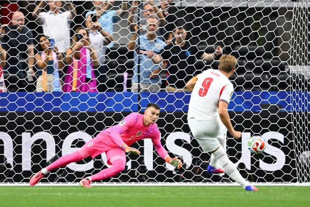 (L-R) Dominik Livakovic (CRO), Harry Kane (ENG), JUNE 17, 2026 - Football Soccer : FIFA World Cup, WM, Weltmeisterschaft, Fussball 2026 Group L match between England 4-2 Croatia at Dallas Stadium in Arlington, Texas, USA.  aflo_334843448 KenjiroxMatsuox