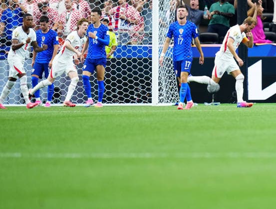 (260618) -- DALLAS, June 18, 2026 -- Harry Kane (1st R) of England celebrates his goal during the group L match between England and Croatia at the 2026 FIFA World Cup, WM, Weltmeisterschaft, Fussball at the Dallas Stadium in Dallas, the United States, on June 17, 2026. ) (SP)U.S.-DALLAS-FOOTBALL-FIFA WORLD CUP-GROUP L-ENG VS CRO JiaxHaocheng 
