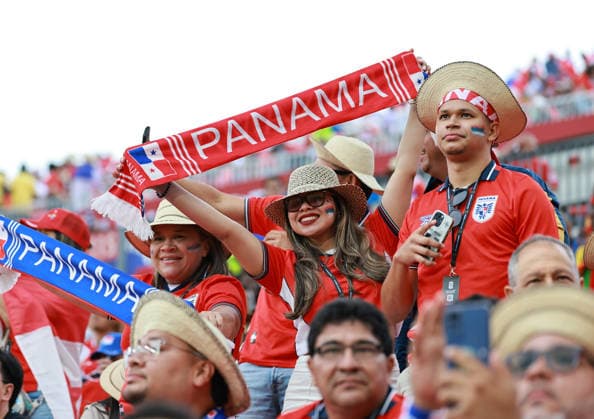 (260618) -- TORONTO, June 18, 2026 -- Fans of Panama are seen before the group L match between Ghana and Panama at the 2026 FIFA World Cup, WM, Weltmeisterschaft, Fussball at Toronto Stadium in Toronto, Canada, on June 17, 2026. (Photo by Xinhua) (SP)CANADA-TORONTO-FOOTBALL-FIFA WORLD CUP-GROUP L-GHA VS PAN YangxShu 