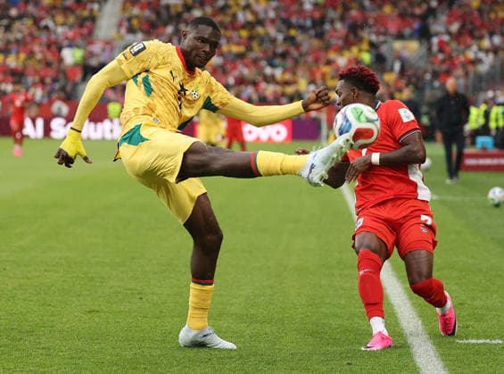(260618) -- TORONTO, June 18, 2026 -- Jonas Adjetey (L) of Ghana vies with Jose Luis Rodriguez of Panama during the group L match between Ghana and Panama at the 2026 FIFA World Cup, WM, Weltmeisterschaft, Fussball at Toronto Stadium in Toronto, Canada, on June 17, 2026. (Photo by Xinhua) (SP)CANADA-TORONTO-FOOTBALL-FIFA WORLD CUP-GROUP L-GHA VS PAN ZouxZheng 
