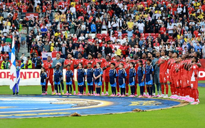 (260618) -- TORONTO, June 18, 2026 -- Players of Panama sing national anthem before the group L match between Ghana and Panama at the 2026 FIFA World Cup, WM, Weltmeisterschaft, Fussball at Toronto Stadium in Toronto, Canada, on June 17, 2026. (Photo by Xinhua) (SP)CANADA-TORONTO-FOOTBALL-FIFA WORLD CUP-GROUP L-GHA VS PAN YangxShu 