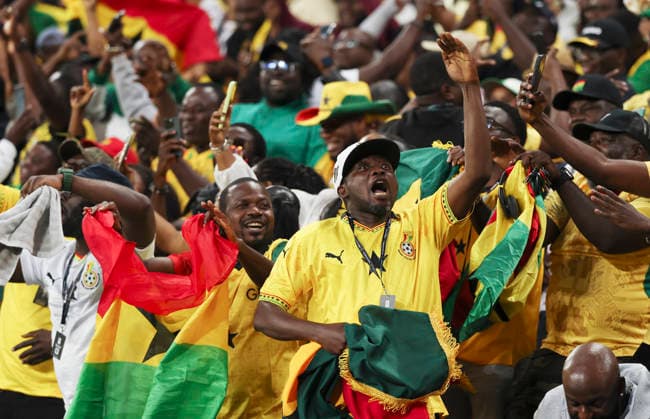 (260618) -- TORONTO, June 18, 2026 -- Fans of Ghana cheer and celebrate scoring during the group L match between Ghana and Panama at the 2026 FIFA World Cup, WM, Weltmeisterschaft, Fussball at Toronto Stadium in Toronto, Canada, on June 17, 2026. (Photo by Xinhua) (SP)CANADA-TORONTO-FOOTBALL-FIFA WORLD CUP-GROUP L-GHA VS PAN ZouxZheng 