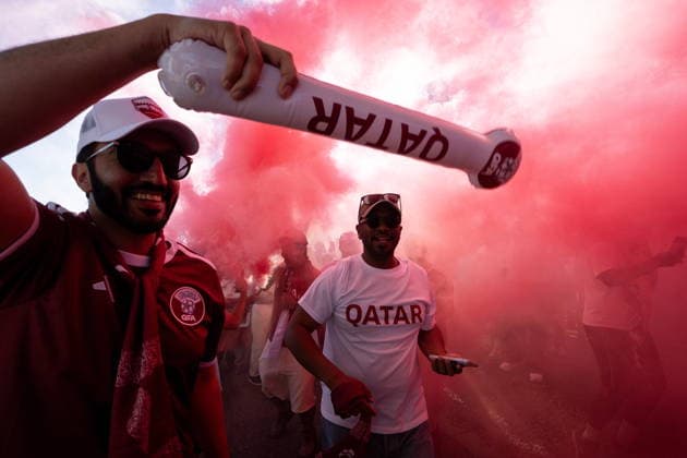 June 17, 2026, Vancouver, Bc, CANADA: Qatari fans march during a FIFA World Cup, WM, Weltmeisterschaft, Fussball rally in Vancouver, on Wednesday, June 17, 2026. Canada News - June 17, 2026  - ZUMAc35_ 20260617_zaf_c35_276 Copyright: xEthanxCairnsx
