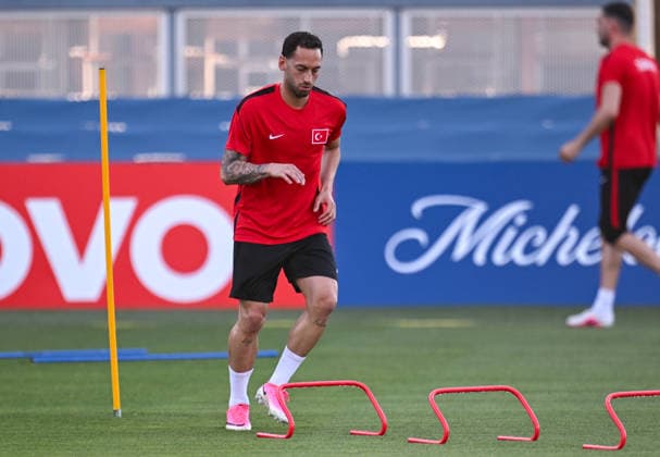 Turkish national football team holds 1st training session in US city of San Jose SAN JOSE, CALIFORNIA - JUNE 17: Hakan Calhanoglu of the Turkish national football team attends the training session in San Jose, California on June 17, 2026. Turkiye to face Paraguay on June 19 in their 2nd 2026 FIFA World Cup, WM, Weltmeisterschaft, Fussball match. Tayfun Coskun Anadolu California United States. Editorial use only. Please get in touch for any other usage.  Copyright: x2026xAnadoluxTayfunxCoskunx