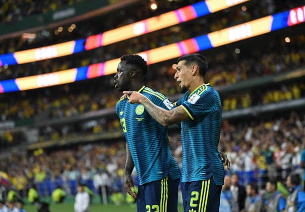 (260618) -- MEXICO CITY, June 18, 2026 -- Daniel Munoz (R) of Colombia celebrates his goal during the group K match between Uzbekistan and Colombia at the FIFA World Cup, WM, Weltmeisterschaft, Fussball 2026 in Mexico City, Mexico, June 17, 2026. ) (SP)MEXICO-MEXICO CITY-FOOTBALL-FIFA WORLD CUP-GROUP K-UZB VS COL WuxWei 