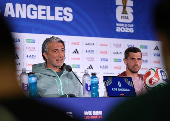 (260618) -- LOS ANGELES, June 18, 2026 -- Head coach Murat Yakin (L) and player Remo Freuler of Switzerland attend a press conference, PK, Pressekonferenz ahead of a group B match between Switzerland and Bosnia and Herzegovina at the 2026 FIFA World Cup, WM, Weltmeisterschaft, Fussball in Los Angeles, the United States, June 17, 2026. ) (SP)U.S.-LOS ANGELES-FOOTBALL-FIFA WORLD CUP-PRESS CONFERENCE-SWITZERLAND MaoxSiqian 