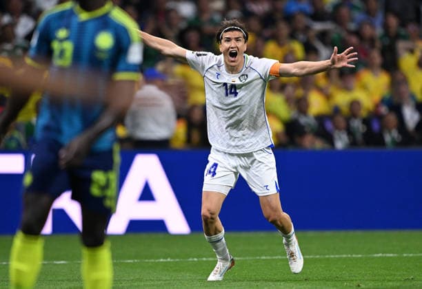 (260618) -- MEXICO CITY, June 18, 2026 -- Eldor Shomurodov of Uzbekistan celebrates scoring during the group K match between Uzbekistan and Colombia at the FIFA World Cup, WM, Weltmeisterschaft, Fussball 2026 in Mexico City, Mexico, June 17, 2026. ) (SP)MEXICO-MEXICO CITY-FOOTBALL-FIFA WORLD CUP-GROUP K-UZB VS COL WuxWei 