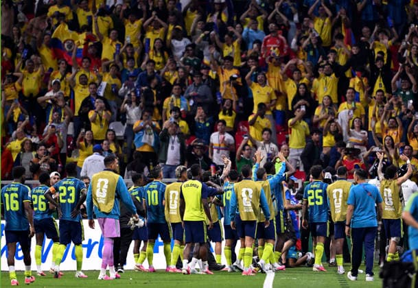 (260618) -- MEXICO CITY, June 18, 2026 -- Players of Colombia greet the audience after the group K match between Uzbekistan and Colombia at the FIFA World Cup, WM, Weltmeisterschaft, Fussball 2026 in Mexico City, Mexico, June 17, 2026. ) (SP)MEXICO-MEXICO CITY-FOOTBALL-FIFA WORLD CUP-GROUP K-UZB VS COL WuxWei 