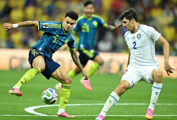 (260618) -- MEXICO CITY, June 18, 2026 -- Luis Diaz (L) of Colombia vies with Abdukodir Khusanov of Uzbekistan during the group K match between Uzbekistan and Colombia at the FIFA World Cup, WM, Weltmeisterschaft, Fussball 2026 in Mexico City, Mexico, June 17, 2026. (Photo by Xinhua) (SP)MEXICO-MEXICO CITY-FOOTBALL-FIFA WORLD CUP-GROUP K-UZB VS COL LucioxTavora 